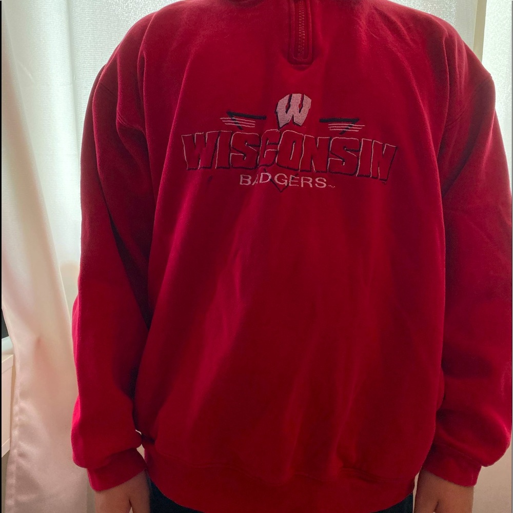 wisconsin badgers sweatshirt